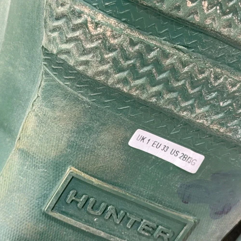 Hunter Rain Boots Size 2B/3G Green Kids Original Tall Waterproof Rubber Boots